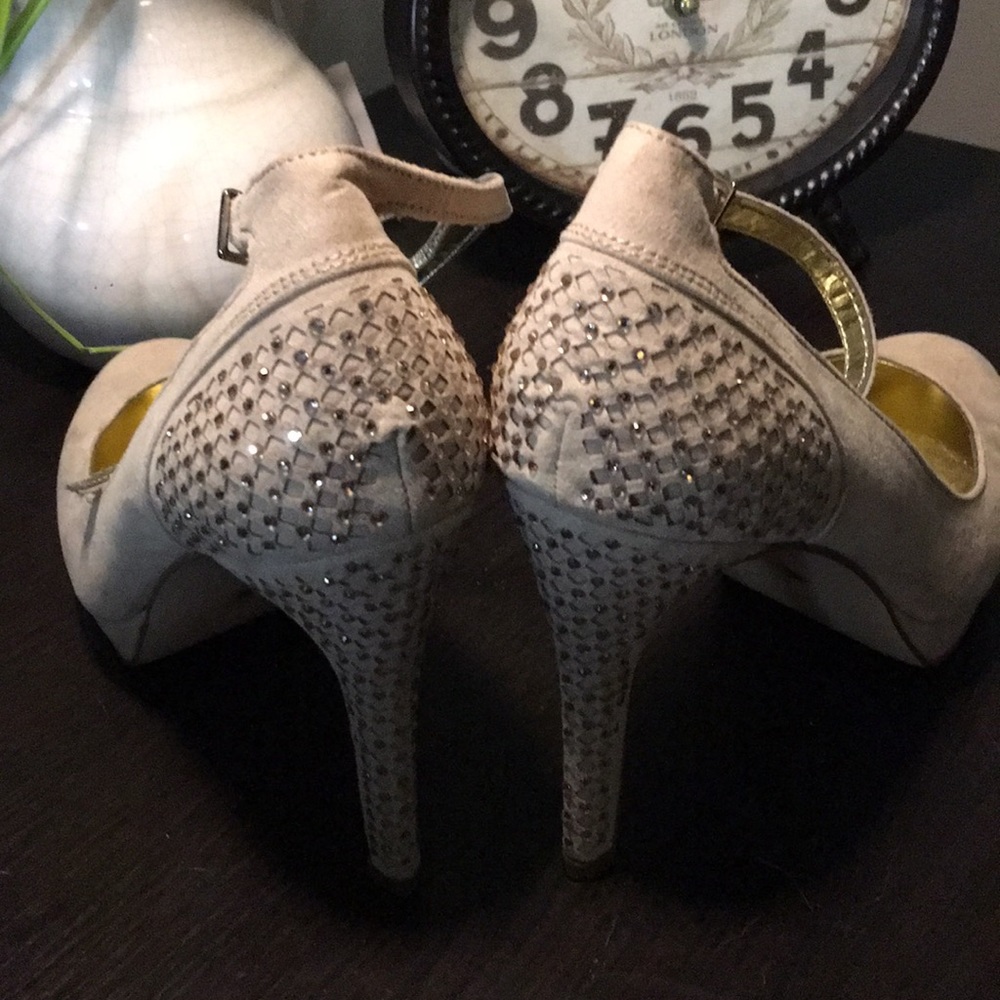 Diamonds on heels
